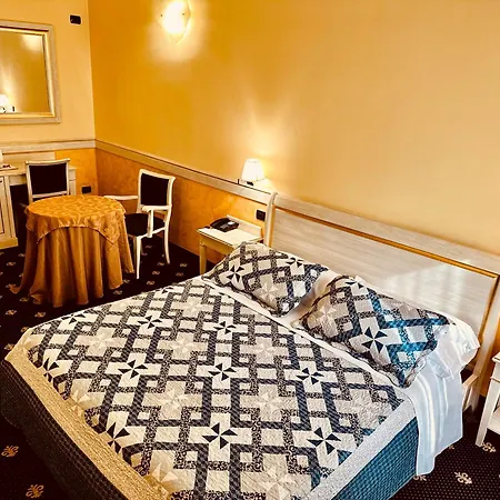 Malpensa & Hotel-airport Motel 4*